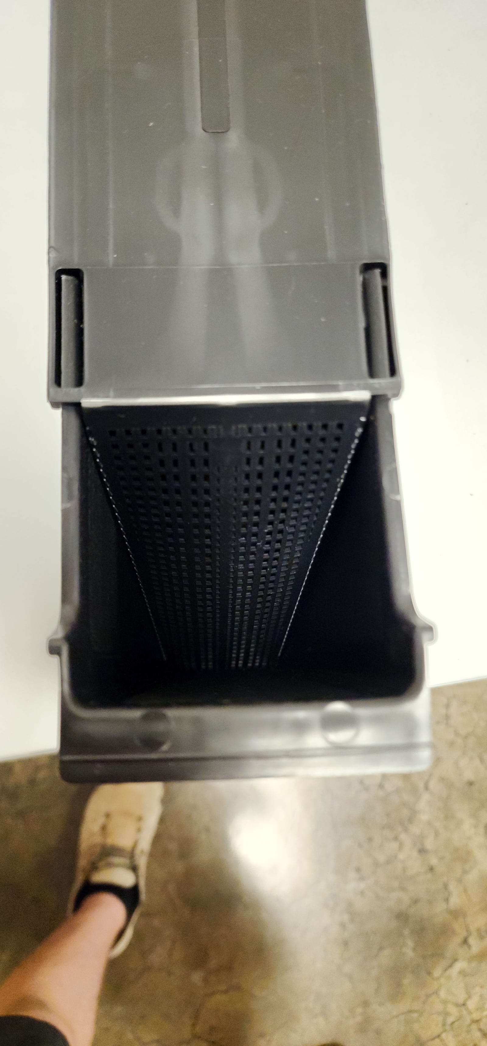 1 Gallon Frame Feeder — view 3