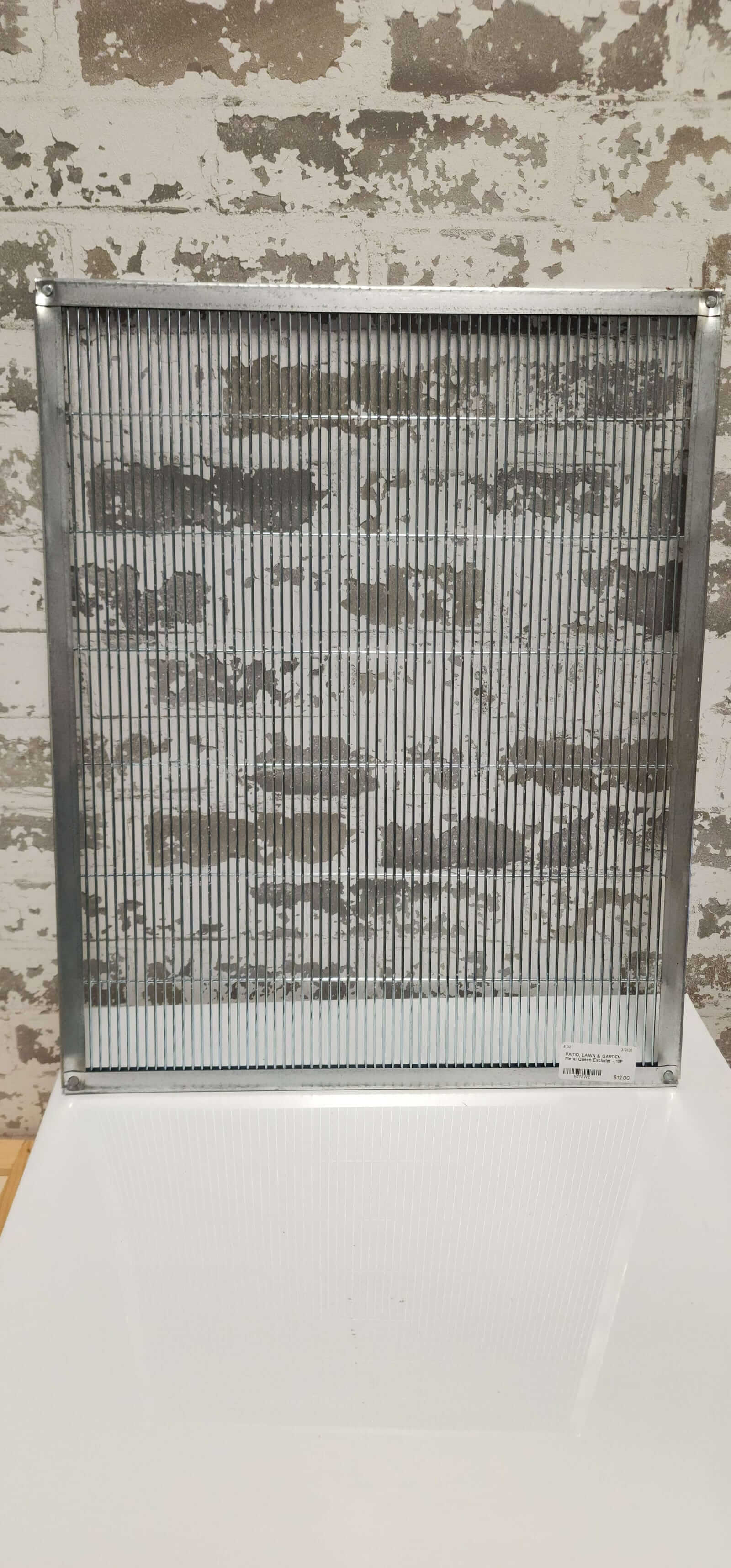 Metal Bound 10 Frame Queen Excluder