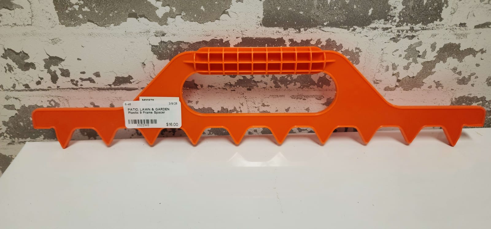 Plastic 9 Frame Spacer